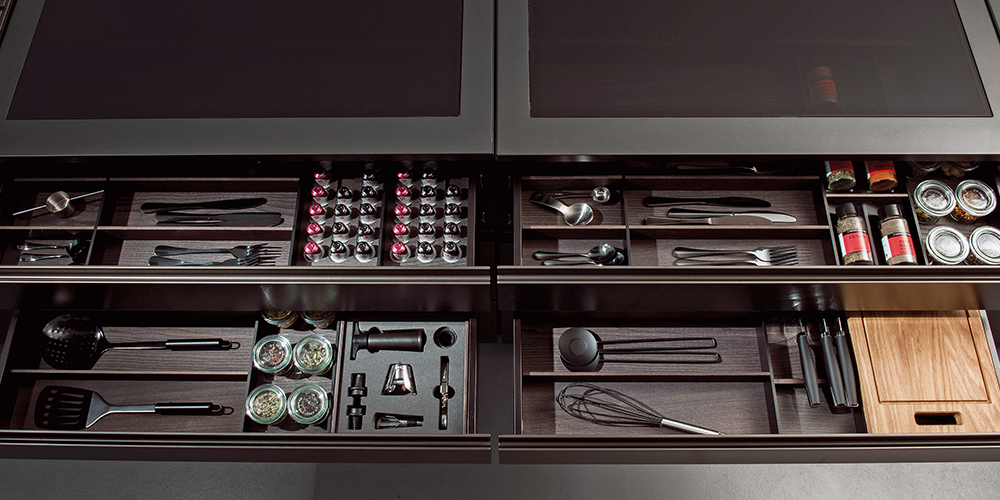 Frama, departamento de cajones de Cucine Home Group